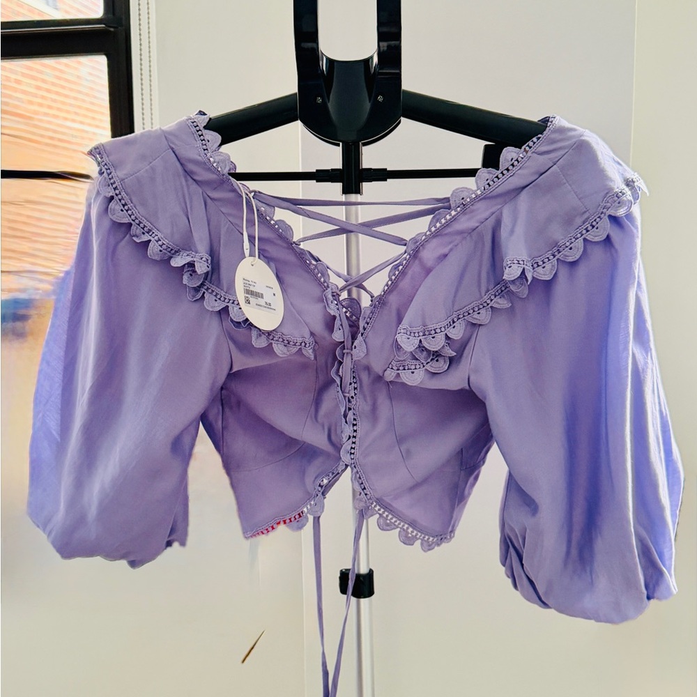 Lavender Lace-Trim Cropped NWT  Blouse